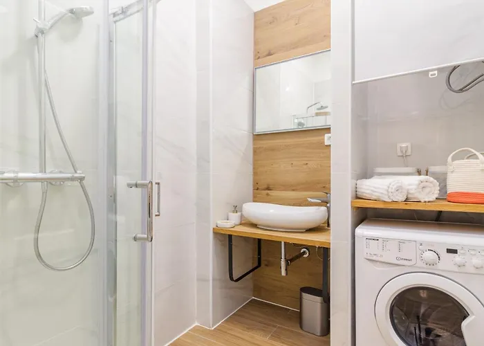 Augier - Centre - 100sqm - Free Parking Nearby Appartement Pula
