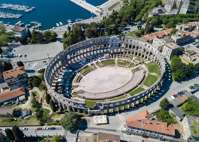 Augier - Centre - 100sqm - Free Parking Nearby Pula