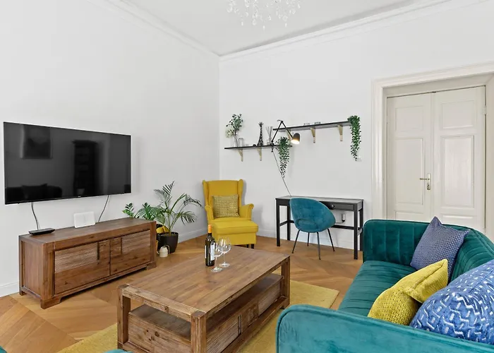Augier - Centre - 100sqm - Free Parking Nearby Apartament Pula