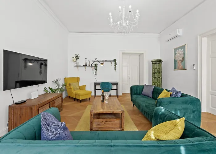 Augier - Centre - 100sqm - Free Parking Nearby Apartment *